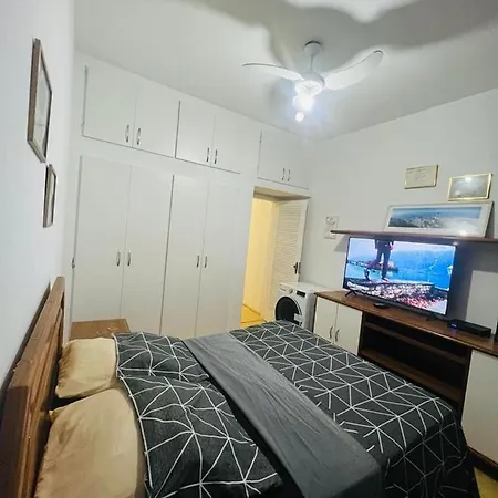 Maravilhoso Quarto E Sala Ate 4 Pessoas No Leblon Na Av Ataulfo De Paiva Rio de Janeiro Exterior photo