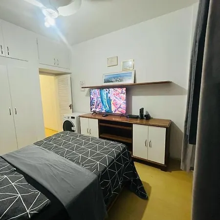 Maravilhoso Quarto E Sala Ate 4 Pessoas No Leblon Na Av Ataulfo De Paiva Rio de Janeiro Exterior photo