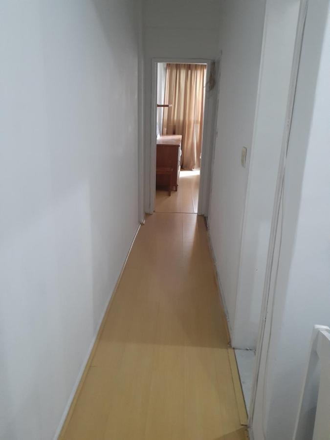 Maravilhoso E Sala Ate 4 Pessoas No Leblon Na Av Ataulfo De Paiva