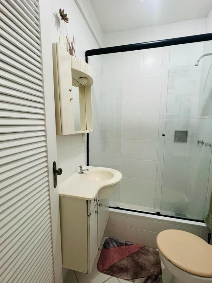 Maravilhoso E Sala Ate 4 Pessoas No Leblon Na Av Ataulfo De Paiva Apartment *