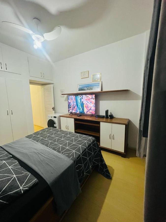 Maravilhoso E Sala Ate 4 Pessoas No Leblon Na Av Ataulfo De Paiva 公寓 *