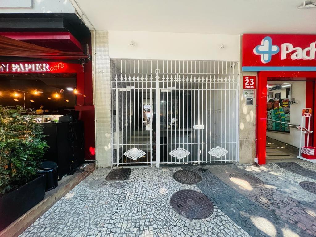 Maravilhoso E Sala Ate 4 Pessoas No Leblon Na Av Ataulfo De Paiva 公寓 *